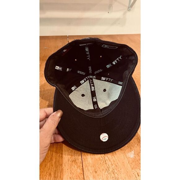 New York Yankees 59Fifty Official Baseball Cap Hat  Size 7 1/8 - Picture 8 of 10